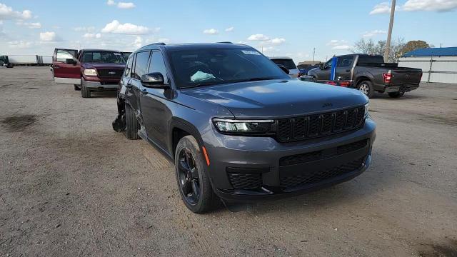 2022 Jeep Grand Cherokee L Laredo - zdjęcie 14
