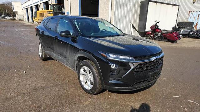 2024 Chevrolet Trax Ls - zdjęcie 13