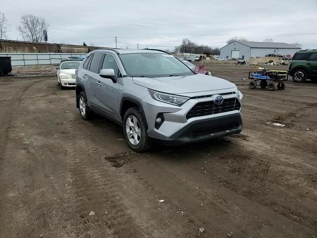 2020 Toyota Rav4 Hybrid Xle - zdjęcie 14