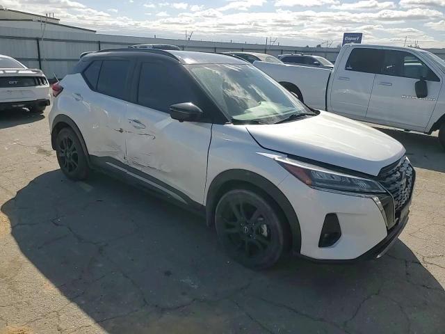 2023 Nissan Kicks Sr - zdjęcie 13