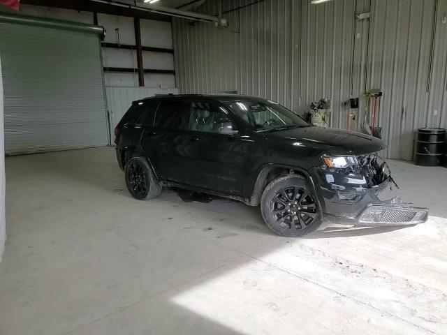 2017 Jeep Grand Cherokee Laredo - zdjęcie 14