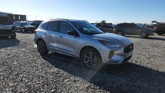 2024 Ford Escape St Line - zdjęcie 15