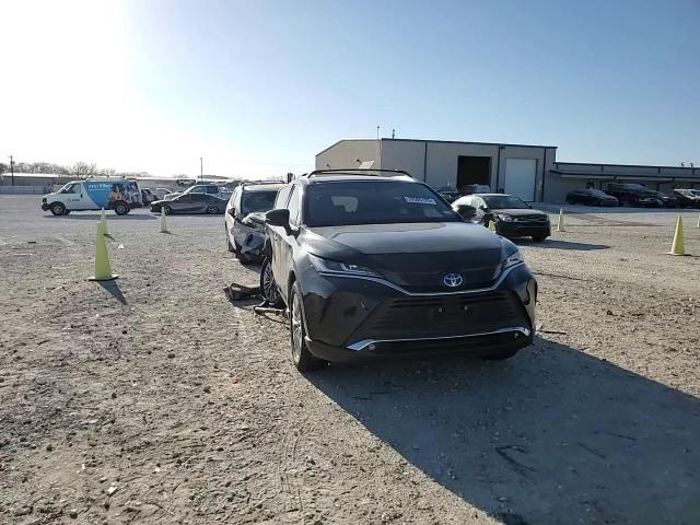 2024 Toyota Venza Limited - zdjęcie 15