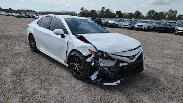 2023 Toyota Camry Se - zdjęcie 13
