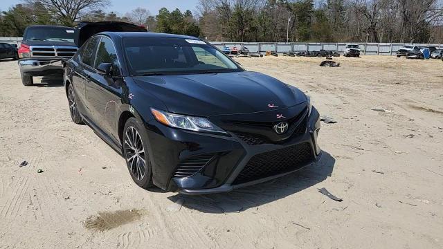 2018 Toyota Camry Se - zdjęcie 13