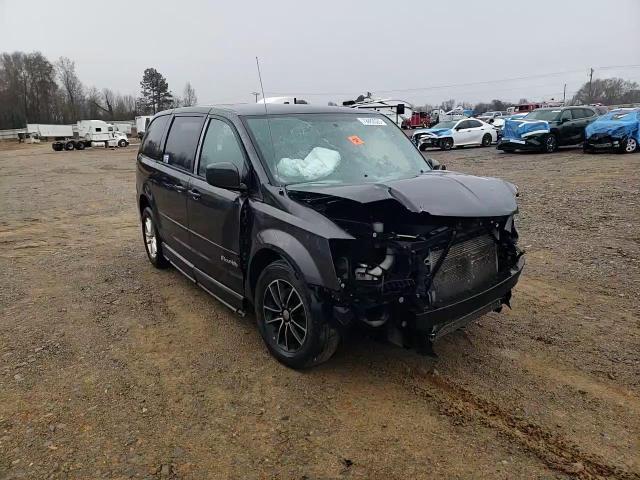 2017 Dodge Grand Caravan Gt - zdjęcie 13