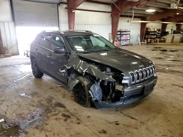 2015 Jeep Cherokee Latitude - zdjęcie 15