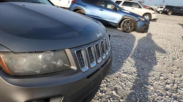 2014 Jeep Compass Latitude - zdjęcie 14