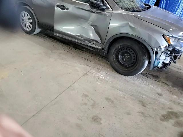 2018 Nissan Rogue S - zdjęcie 14