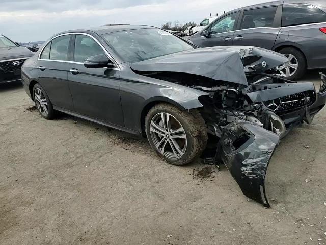 2021 Mercedes-Benz E 350 4Matic - zdjęcie 14