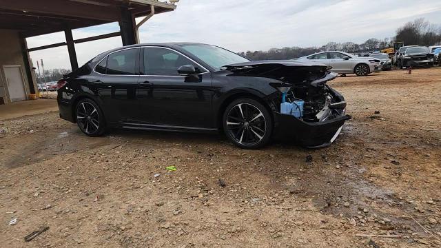 2020 Toyota Camry Xse - zdjęcie 14