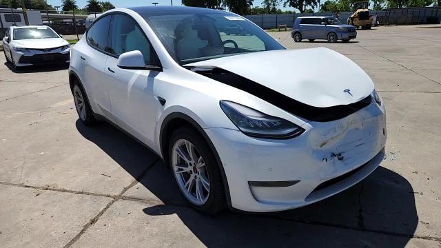 2020 Tesla Model Y - zdjęcie 13