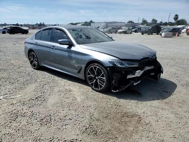 2021 BMW 530E - zdjęcie 13