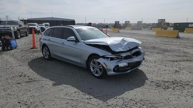 2018 BMW 330 Xi - zdjęcie 14