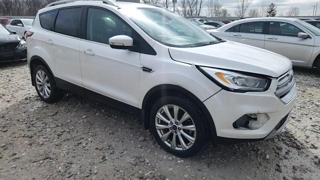 2017 Ford Escape Titanium - zdjęcie 14