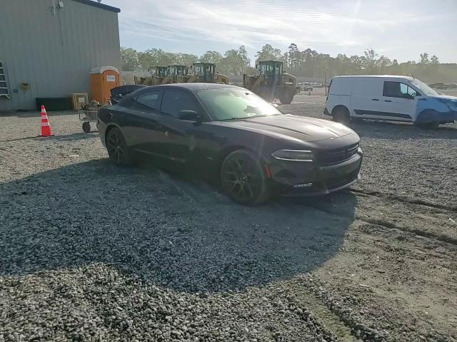 2018 Dodge Charger R - zdjęcie 13