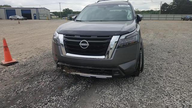 2025 Nissan Pathfinder Sl - zdjęcie 14