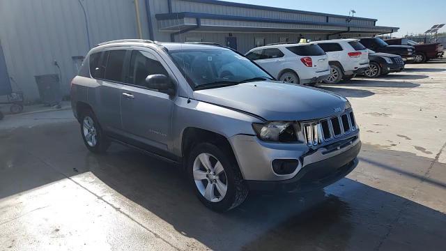 2016 Jeep Compass Sport - zdjęcie 14