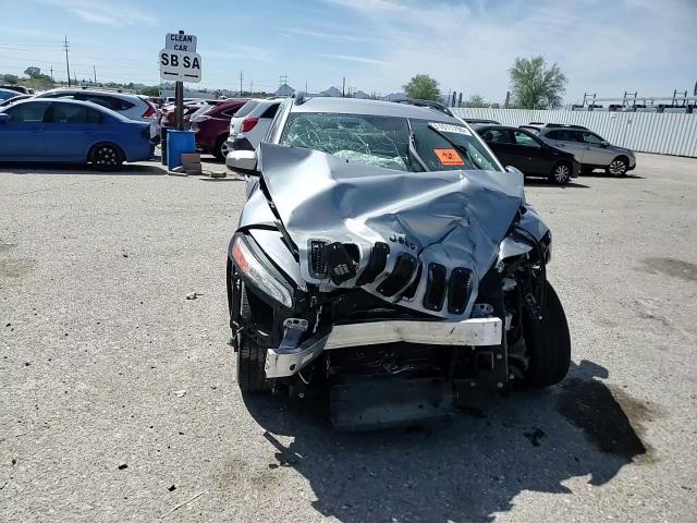 2016 Jeep Cherokee Latitude - zdjęcie 26