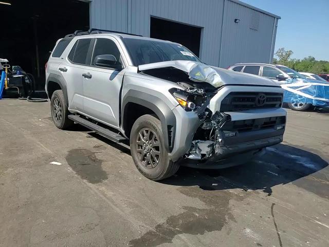 2025 Toyota 4Runner Sr5 - zdjęcie 13