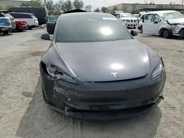 2024 Tesla Model 3 - zdjęcie 14