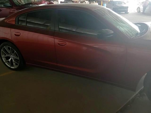 2022 Dodge Charger Sxt - zdjęcie 13