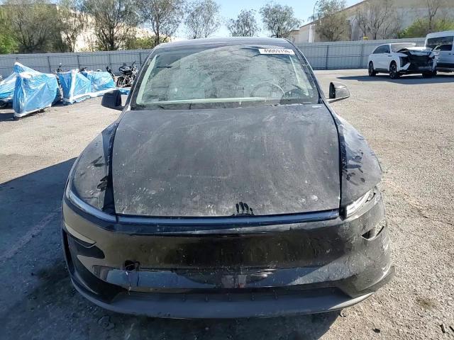 2026 Tesla Model Y - zdjęcie 13