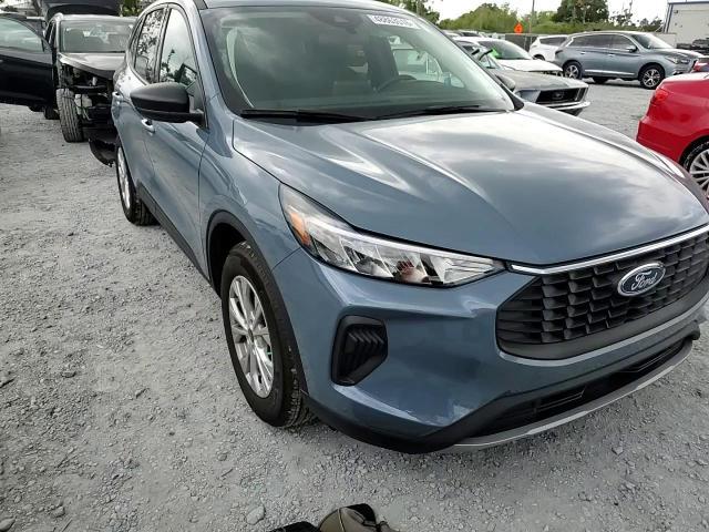 2026 Ford Escape Active - zdjęcie 15