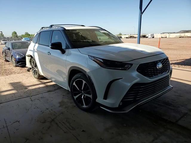2022 Toyota Highlander Xse - zdjęcie 13