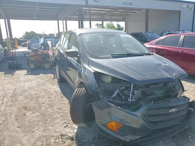 2019 Ford Escape S - zdjęcie 15