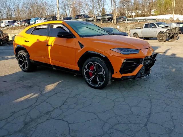 2019 Lamborghini Urus - zdjęcie 15