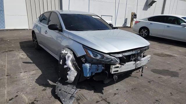 2020 Nissan Altima 2.5 Sr - zdjęcie 14