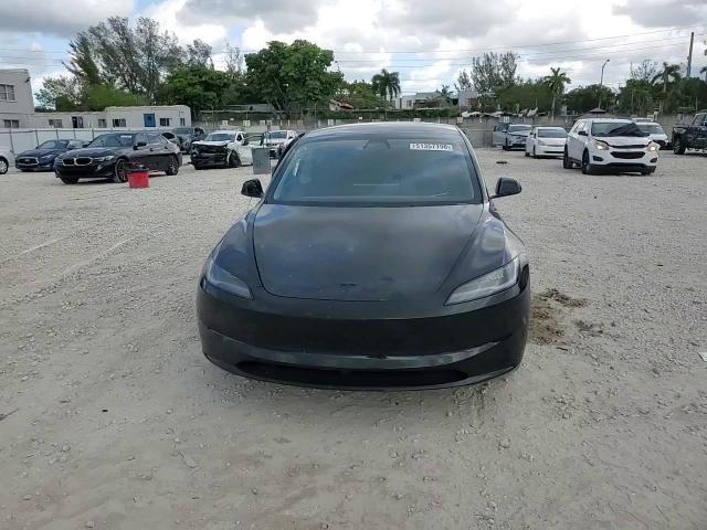 2026 Tesla Model 3 - zdjęcie 14
