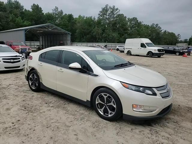 2014 Chevrolet Volt - zdjęcie 13