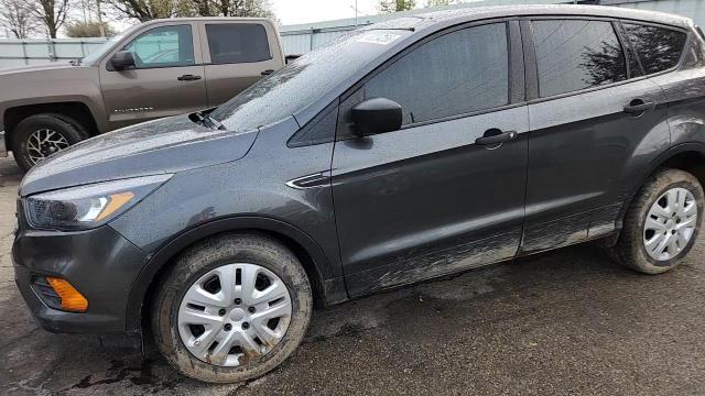 2019 Ford Escape S - zdjęcie 14