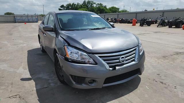 2015 Nissan Sentra S - zdjęcie 13