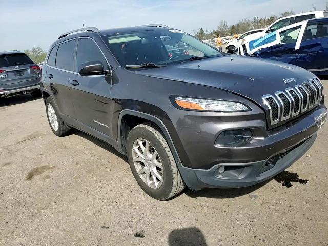 2016 Jeep Cherokee Latitude - zdjęcie 15