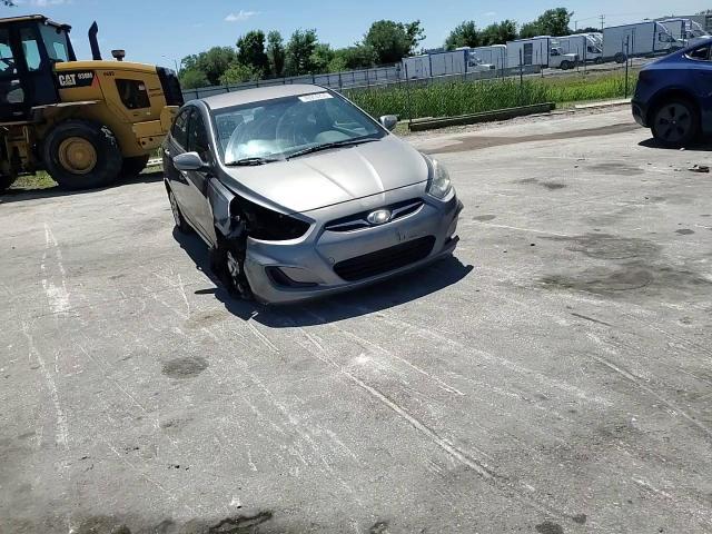 2013 Hyundai Accent Gls - zdjęcie 13