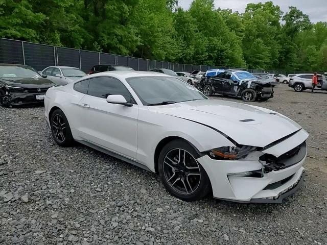 2018 Ford Mustang - zdjęcie 13