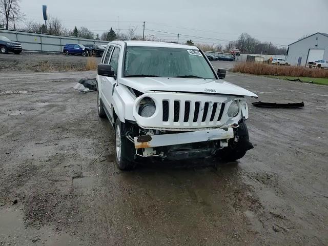 2014 Jeep Patriot Latitude - zdjęcie 14