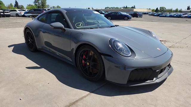2025 Porsche 911 Carrera Gts - zdjęcie 13