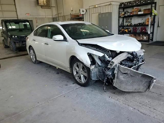 2015 Nissan Altima 2.5 - zdjęcie 13