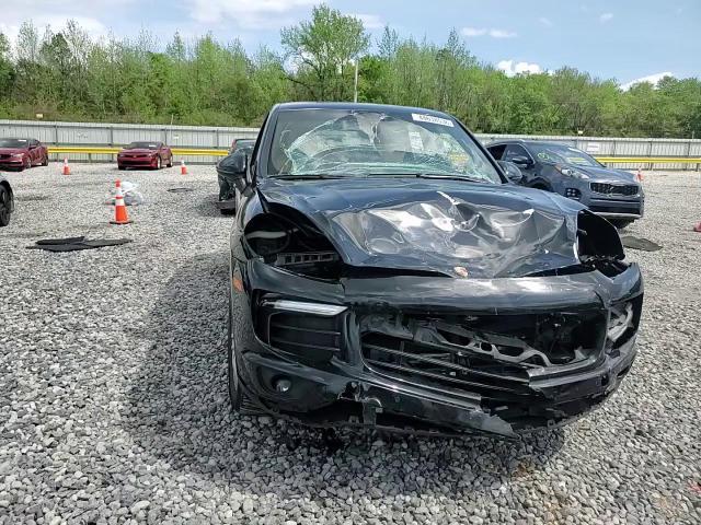 2018 Porsche Cayenne - zdjęcie 14