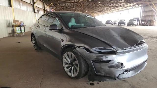 2026 Tesla Model Y - zdjęcie 14