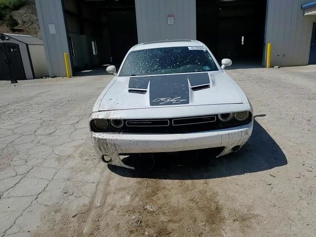 2015 Dodge Challenger R - zdjęcie 13