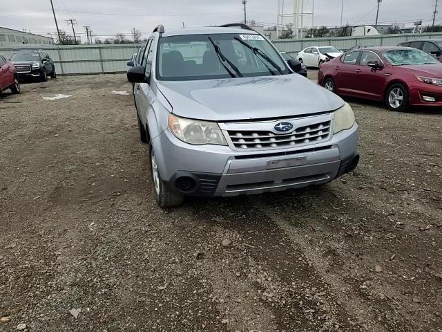 2013 Subaru Forester 2.5X - zdjęcie 14