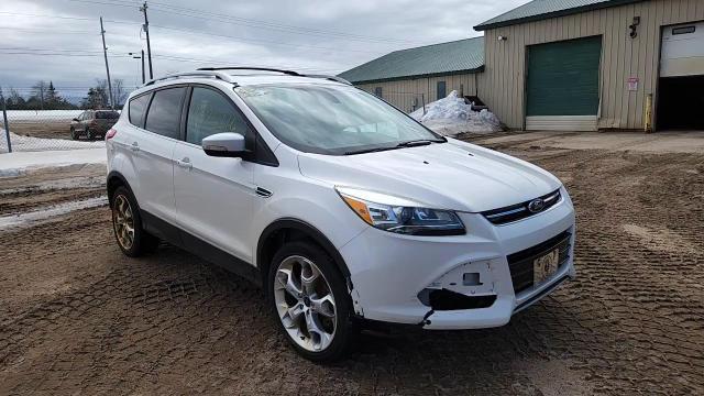 2013 Ford Escape Titanium - zdjęcie 14