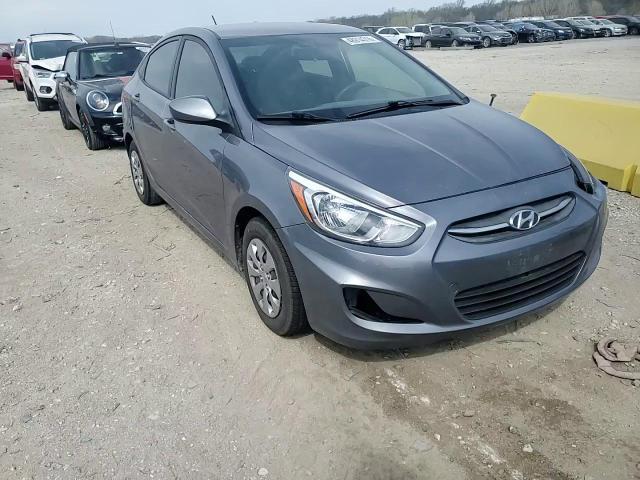 2017 Hyundai Accent - zdjęcie 13