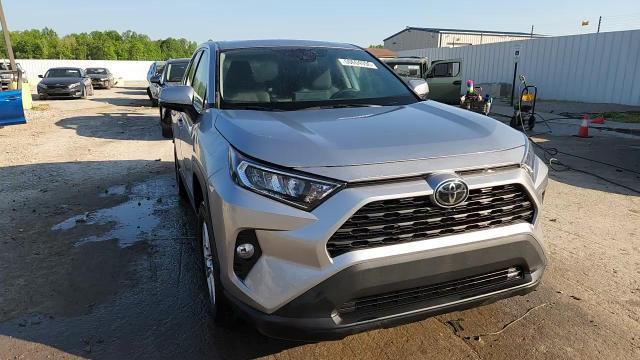 2020 Toyota Rav4 Xle - zdjęcie 15