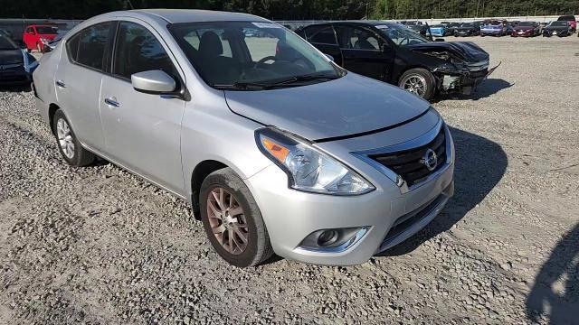 2017 Nissan Versa 1.6 S - zdjęcie 13